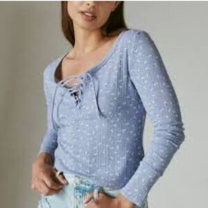 Lucky Brand Perewinkle Floral Lace-Up Long Sleeve Tee